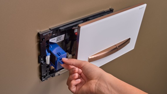 Geberit Sigma50 täiturplaat, kandiline, lõhnaeemaldusseadmega Geberit Sigma50 täiturplaat, kandiline, lõhnaeemaldusseadmega